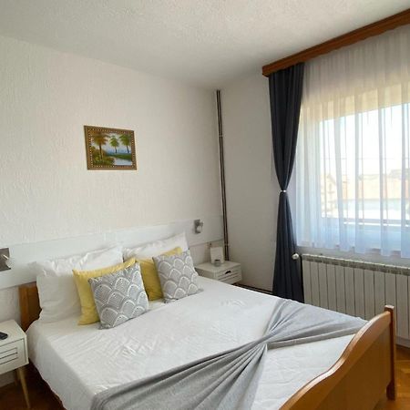 M&N Zafran Hotel Grabovac  Ngoại thất bức ảnh